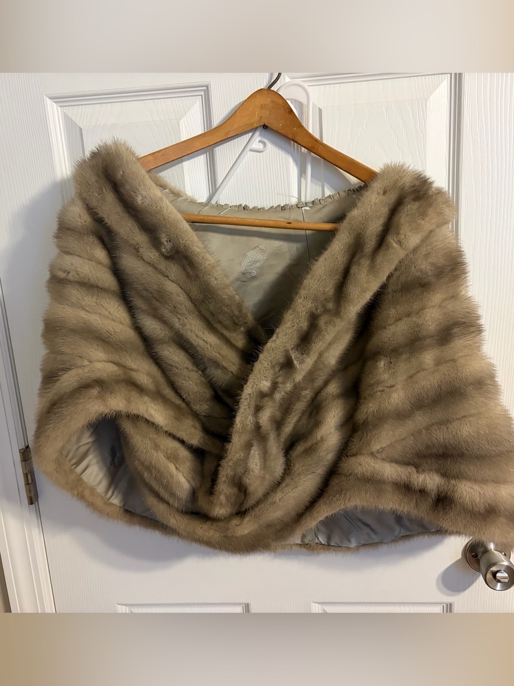 Vintage 1950s Pastel Tourmaline Mink Fur Capelet Stole Wrap